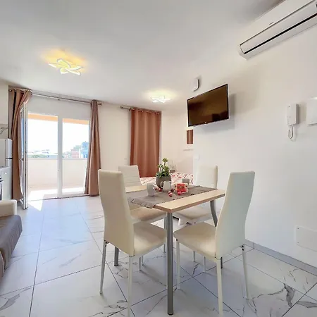 Daire Bright Close To The Sea Bibione