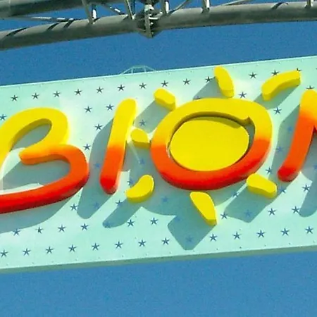 Bright Close To The Sea Daire Bibione